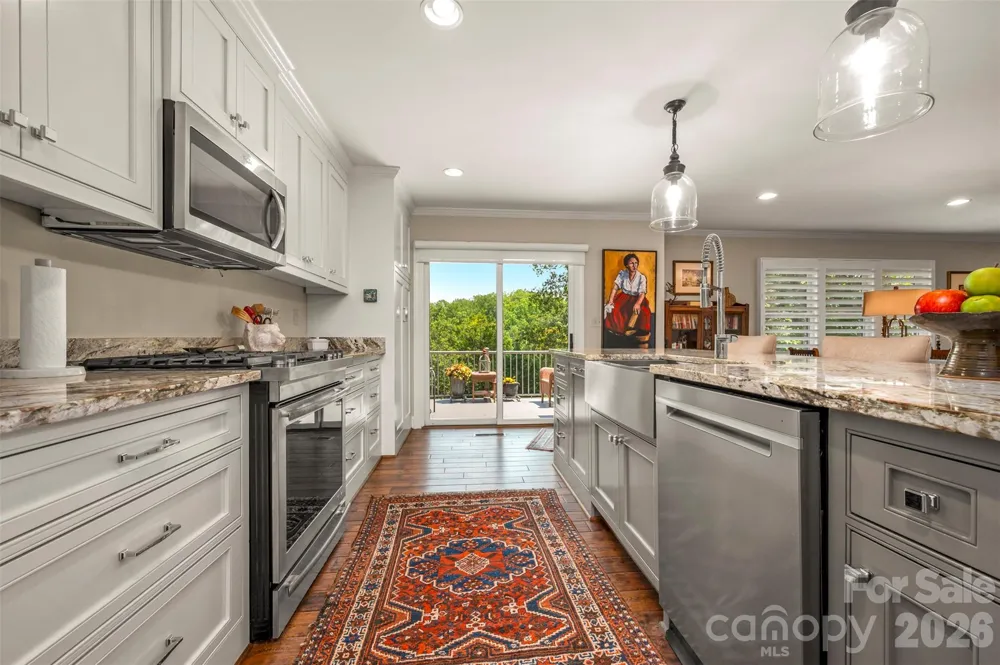 77 Chestnut Street #305 Tryon, NC 28782