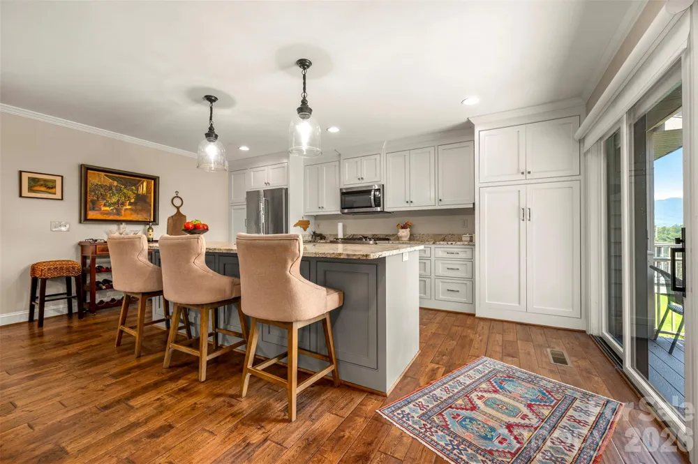 77 Chestnut Street #305 Tryon, NC 28782
