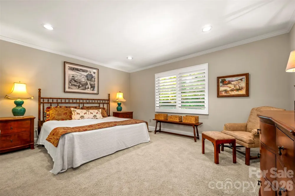 77 Chestnut Street #305 Tryon, NC 28782