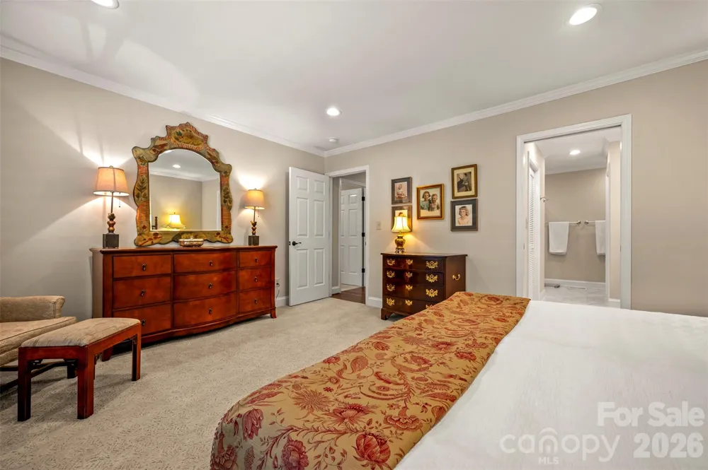 77 Chestnut Street #305 Tryon, NC 28782