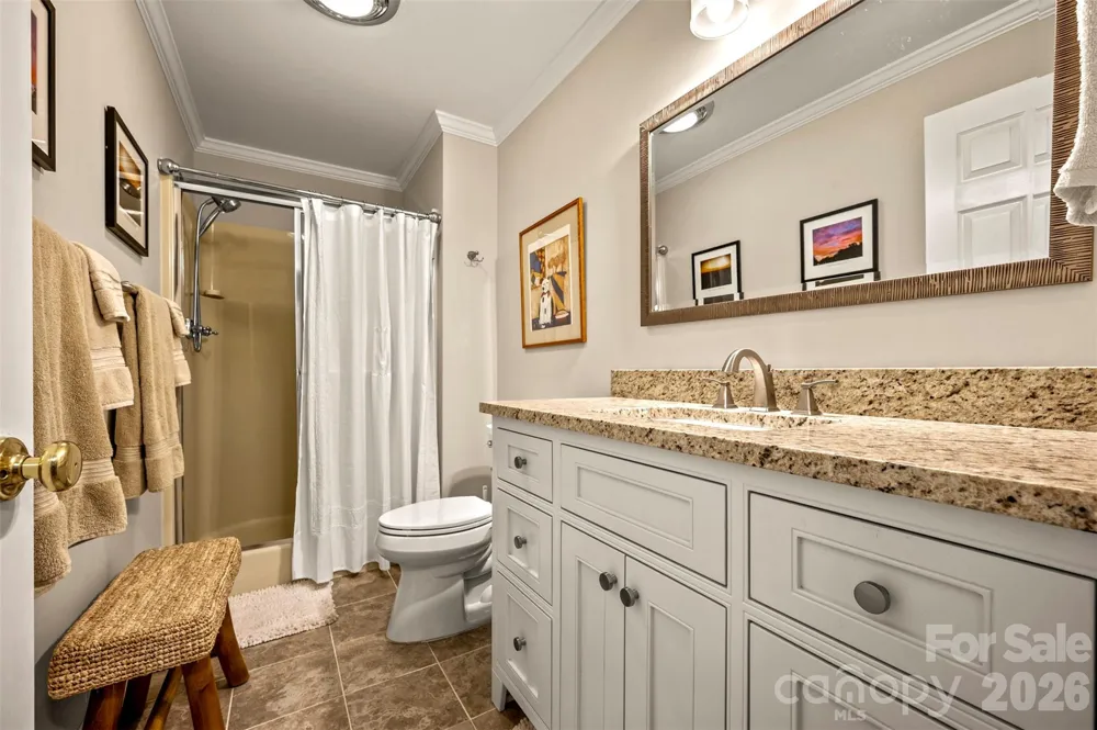 77 Chestnut Street #305 Tryon, NC 28782