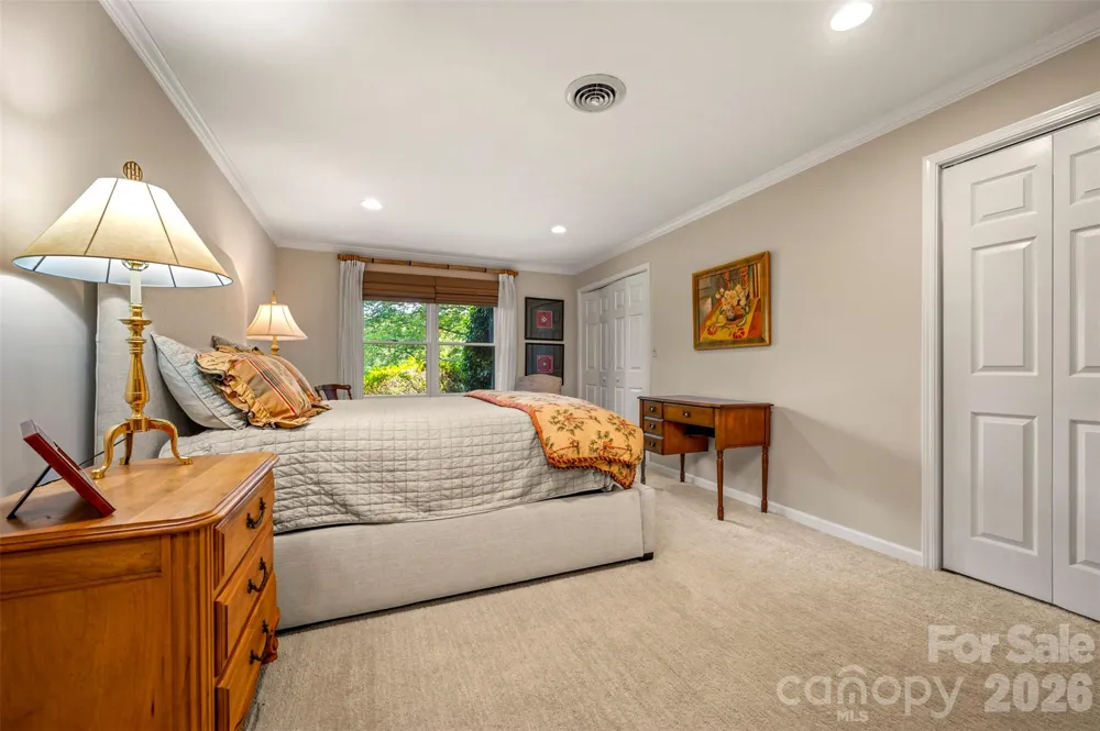 77 Chestnut Street #305 Tryon, NC 28782