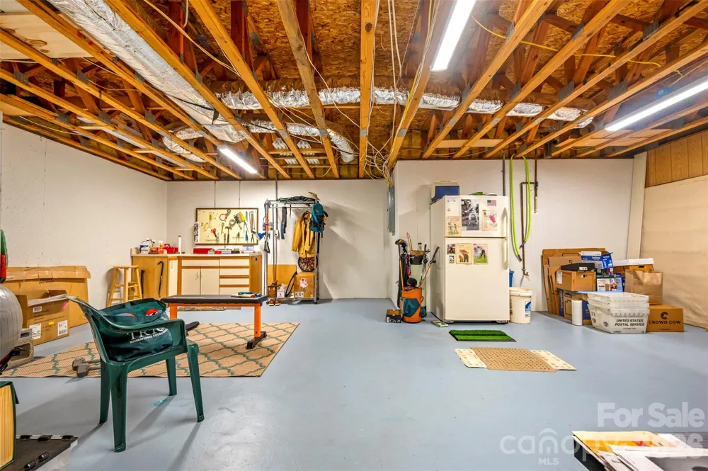 77 Chestnut Street #305 Tryon, NC 28782