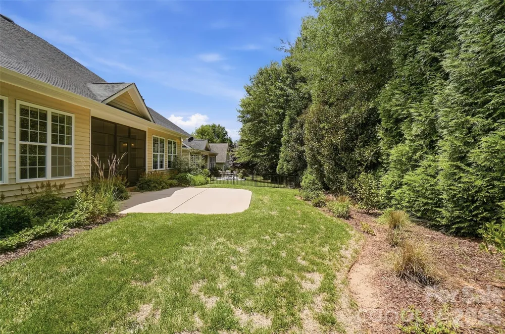 18421 Neville Avenue Cornelius, NC 28031