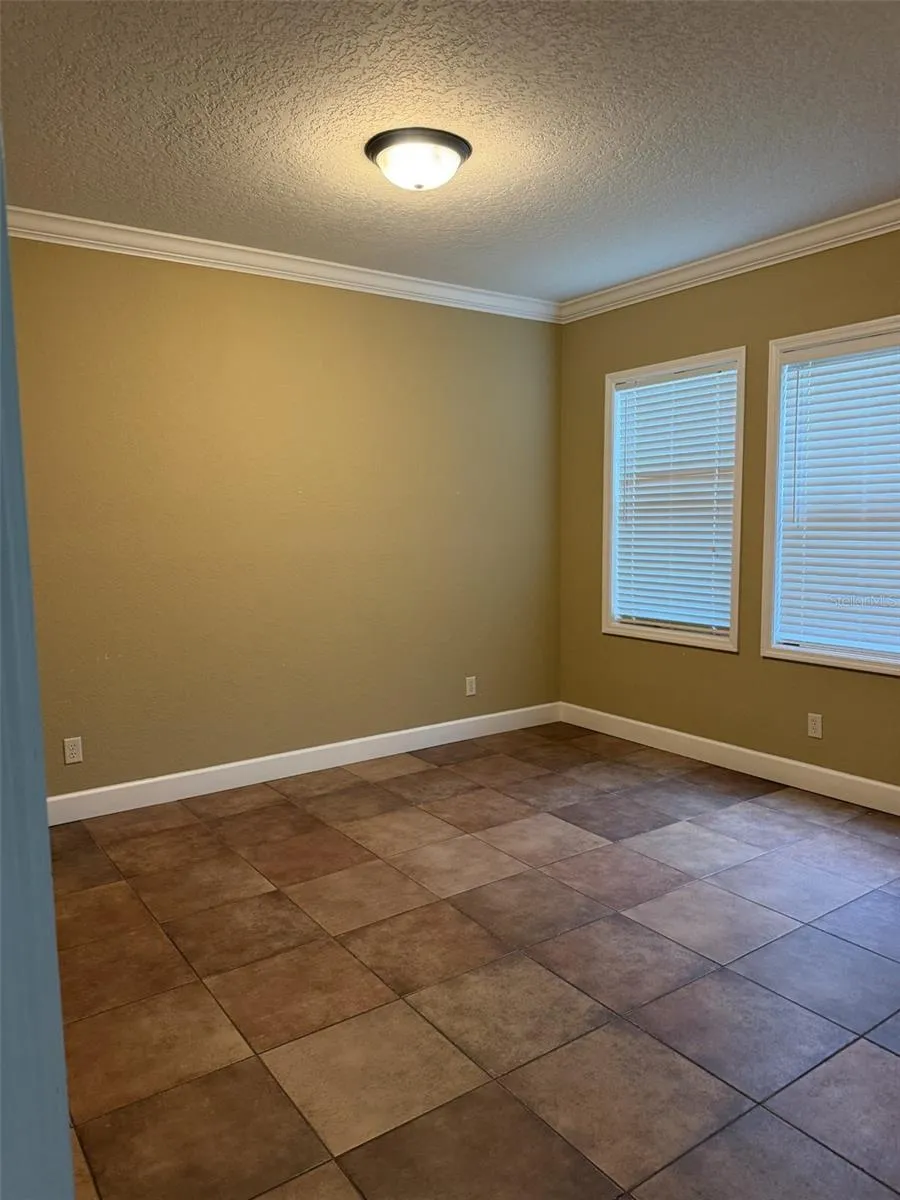 3613 S SUMMERLIN AVENUE Orlando, FL 32806