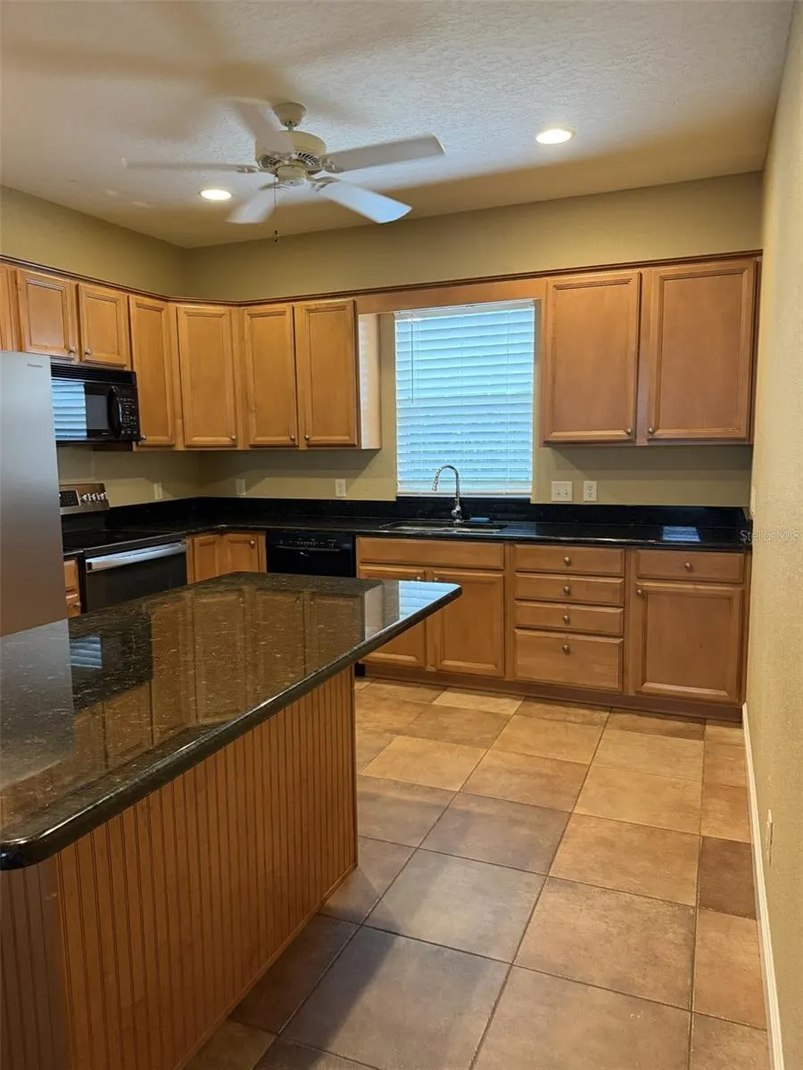 3613 S SUMMERLIN AVENUE Orlando, FL 32806