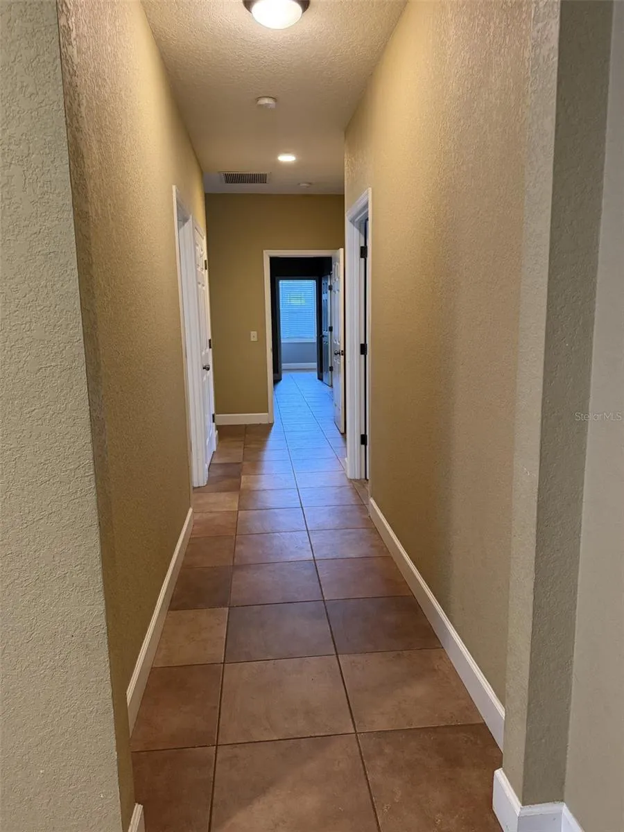 3613 S SUMMERLIN AVENUE Orlando, FL 32806