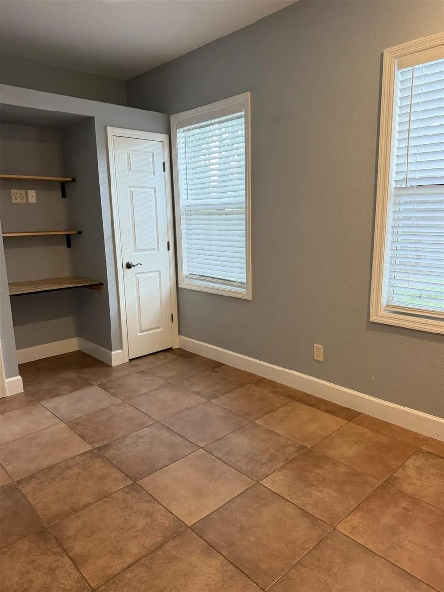3613 S SUMMERLIN AVENUE Orlando, FL 32806