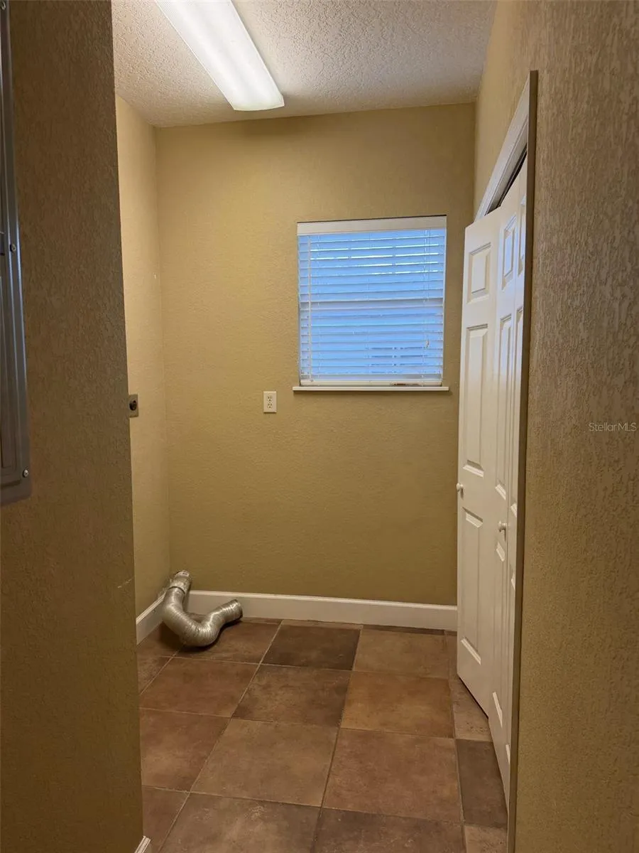 3613 S SUMMERLIN AVENUE Orlando, FL 32806