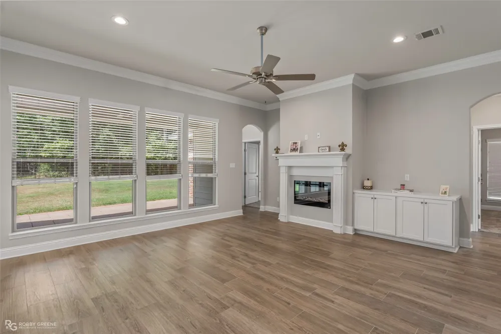 8128 Myrtlewood Road Greenwood, LA 71033