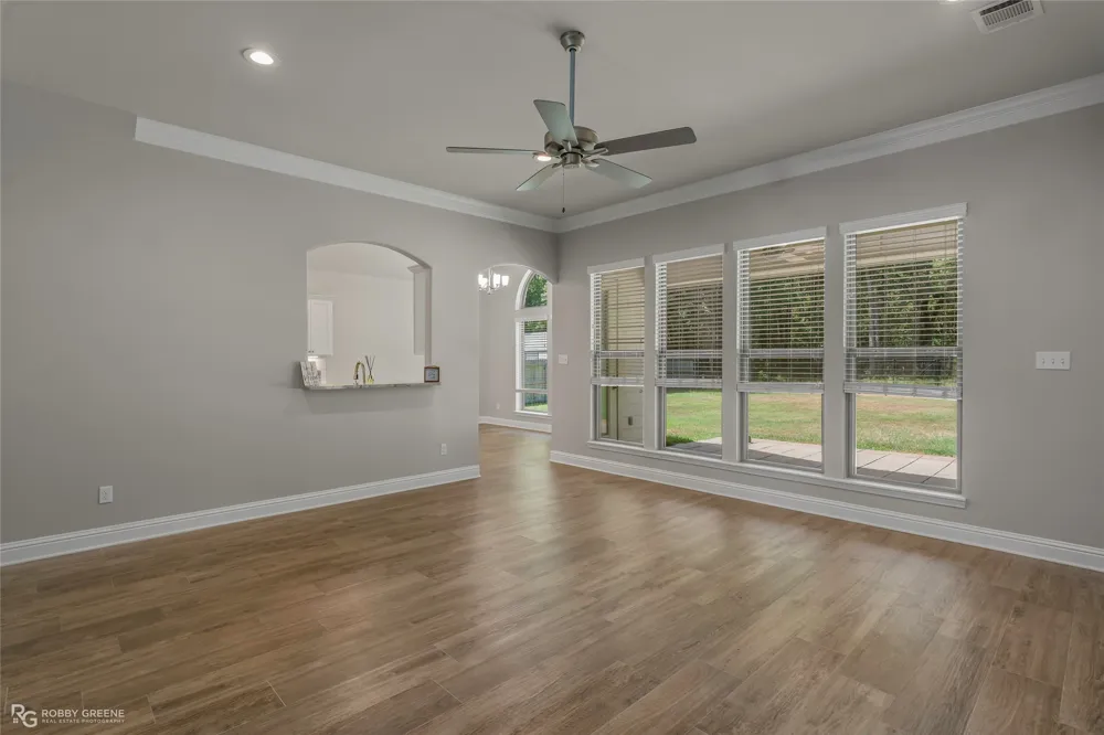 8128 Myrtlewood Road Greenwood, LA 71033