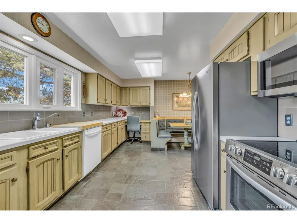 916 Fairhurst Street Sterling, CO 80751