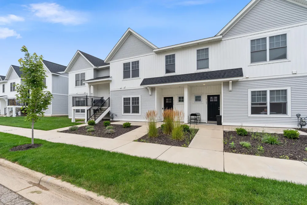 2104 Sherwood Avenue Holland, MI 49423