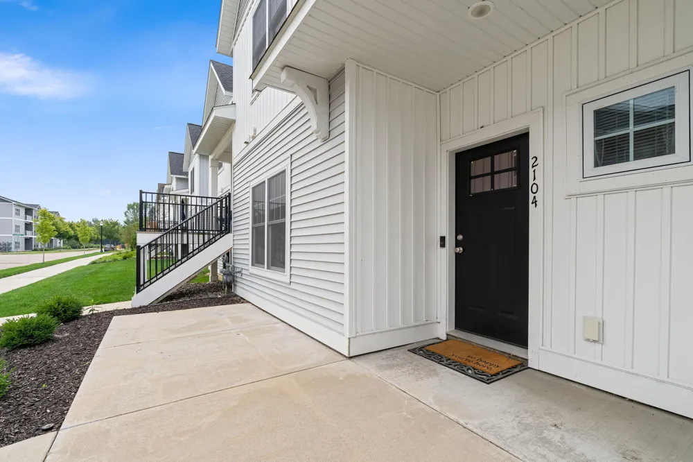 2104 Sherwood Avenue Holland, MI 49423