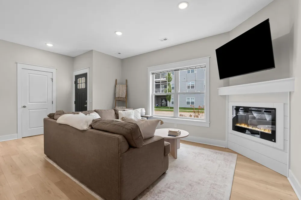 2104 Sherwood Avenue Holland, MI 49423