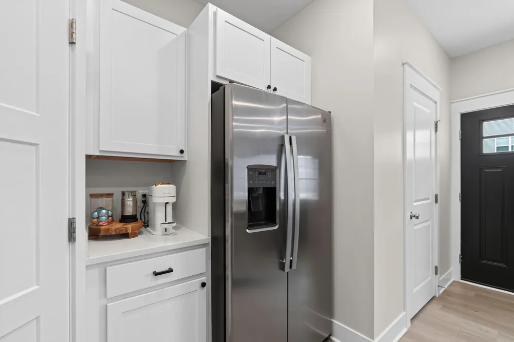 2104 Sherwood Avenue Holland, MI 49423