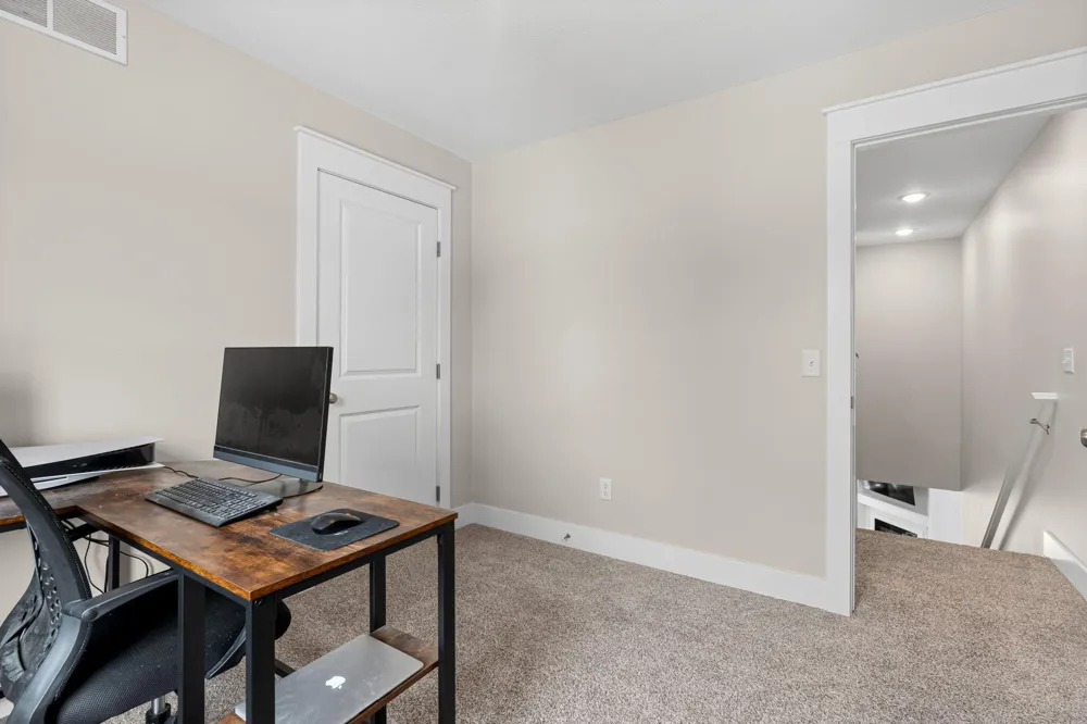 2104 Sherwood Avenue Holland, MI 49423