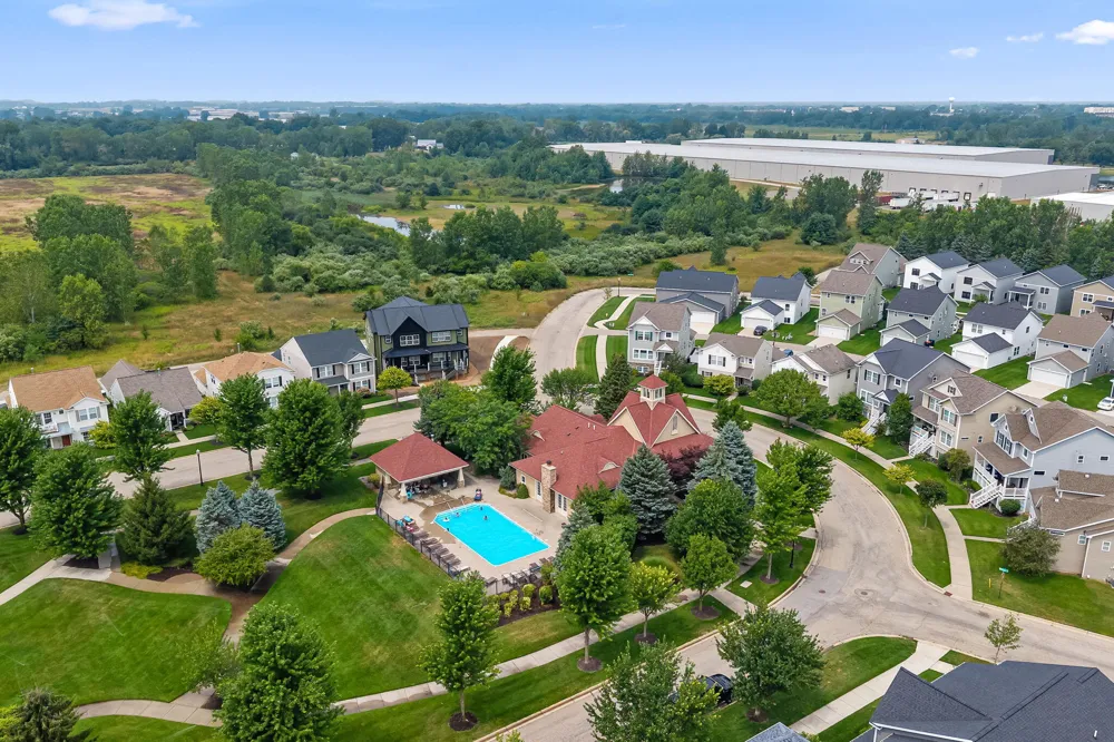 2104 Sherwood Avenue Holland, MI 49423