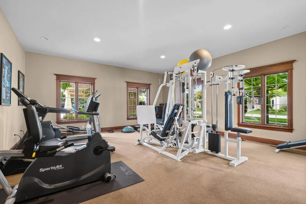 2104 Sherwood Avenue Holland, MI 49423