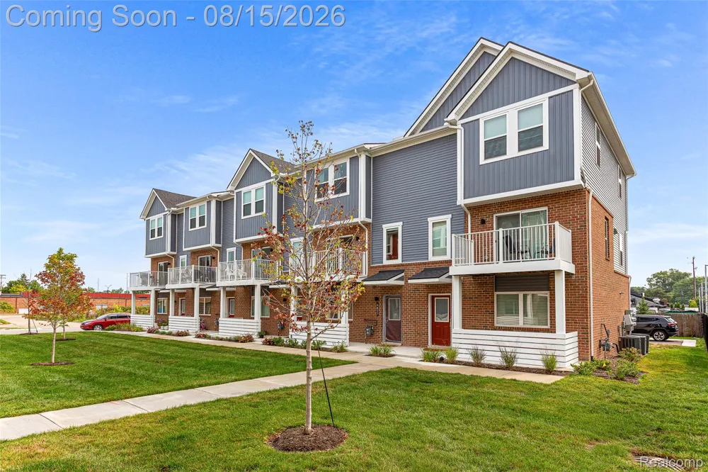 4837 Lismore Lane Troy City, MI 48085