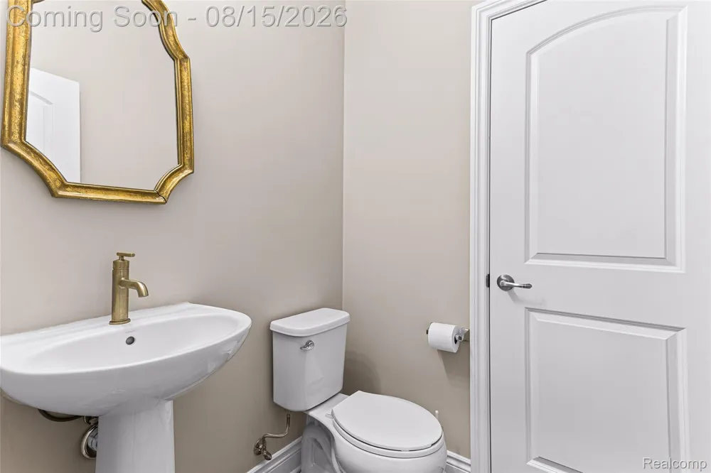 4837 Lismore Lane Troy City, MI 48085