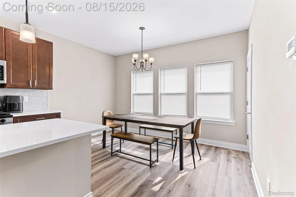 4837 Lismore Lane Troy City, MI 48085