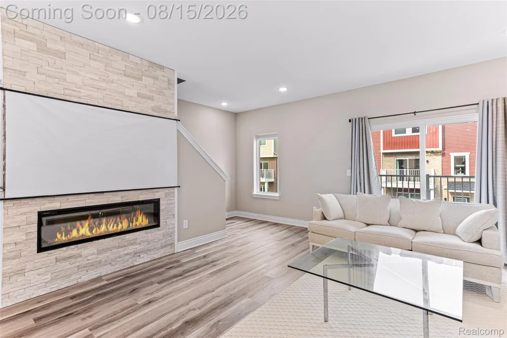4837 Lismore Lane Troy City, MI 48085