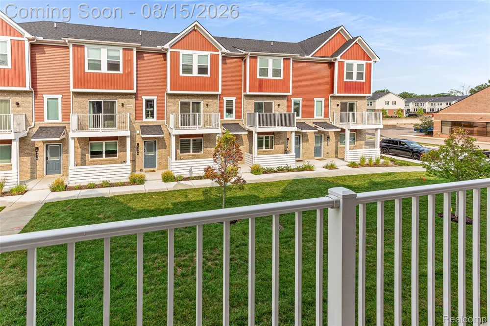 4837 Lismore Lane Troy City, MI 48085