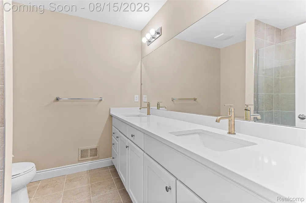 4837 Lismore Lane Troy City, MI 48085