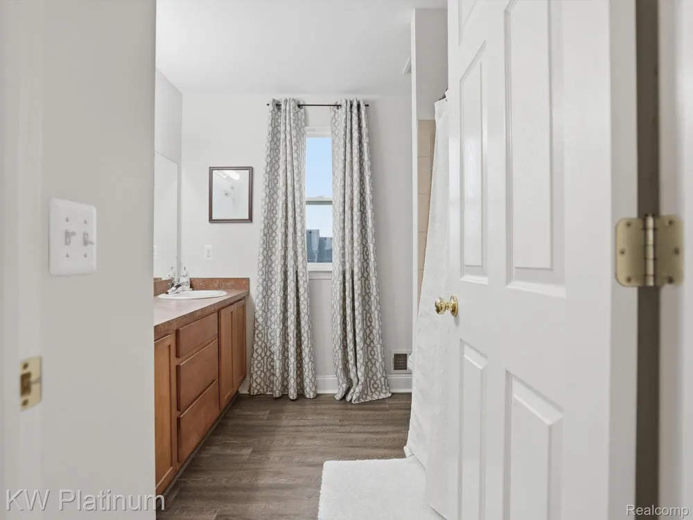 29384 Jennifer Chesterfield Township, MI 48051