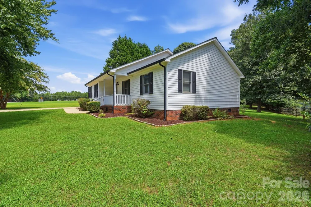 135 Byers Road Troutman, NC 28166