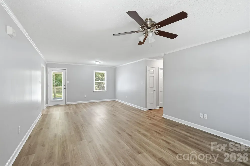 135 Byers Road Troutman, NC 28166