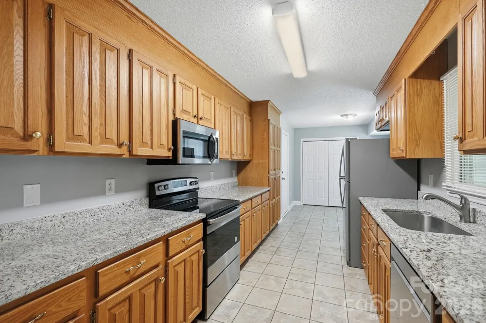 135 Byers Road Troutman, NC 28166