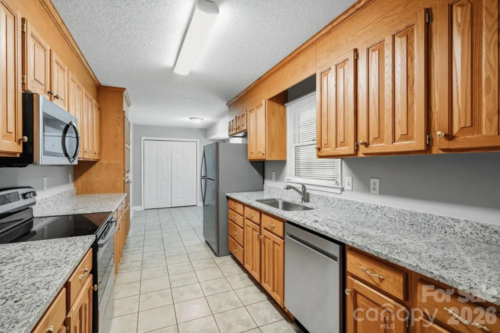135 Byers Road Troutman, NC 28166