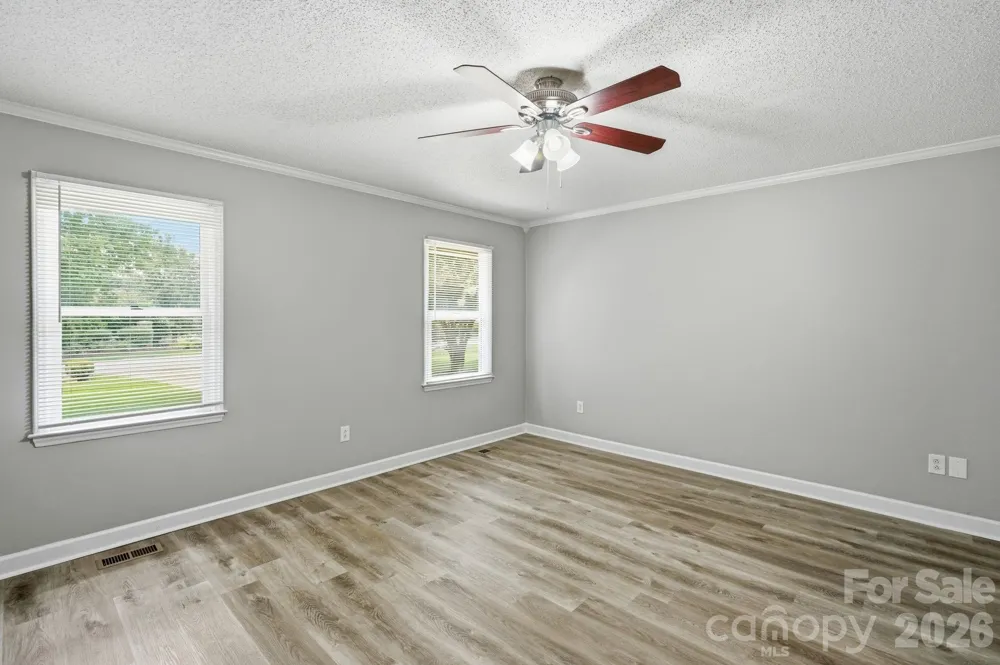 135 Byers Road Troutman, NC 28166