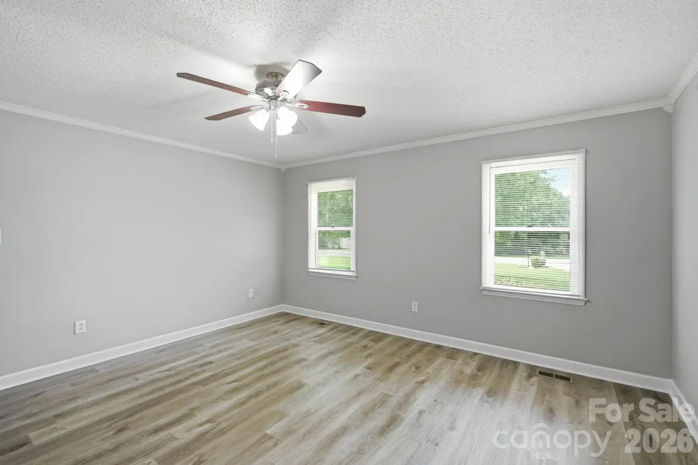 135 Byers Road Troutman, NC 28166