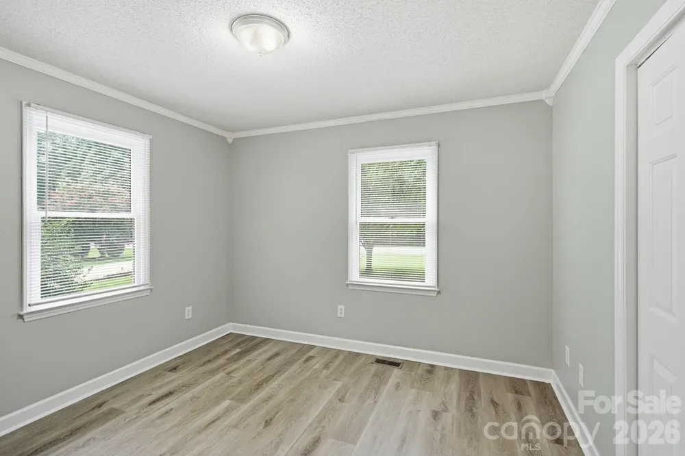 135 Byers Road Troutman, NC 28166