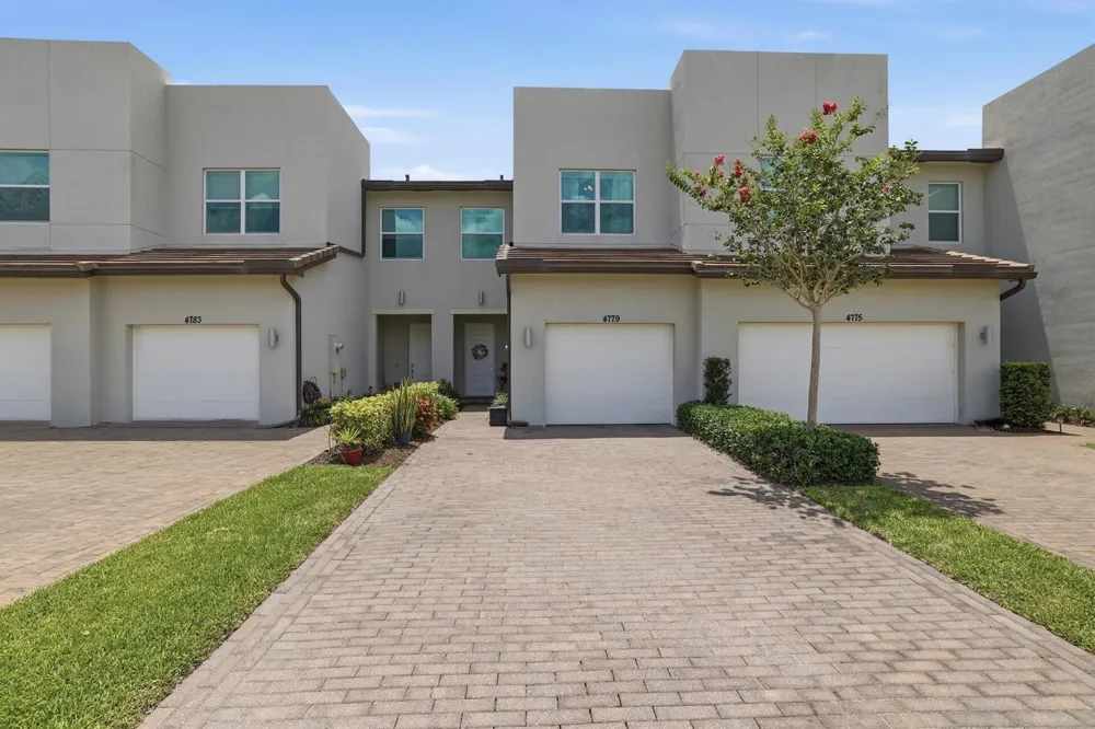 4779 Navali Drive Lake Worth, FL 33467