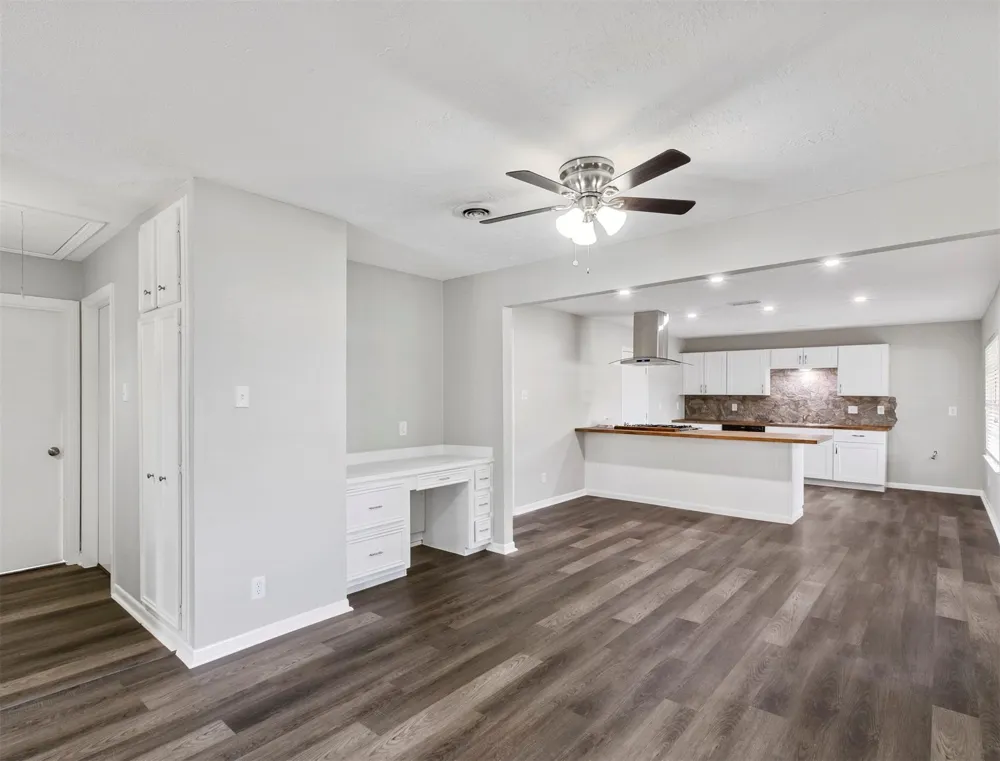 6421 Teluco Street Houston, TX 77055