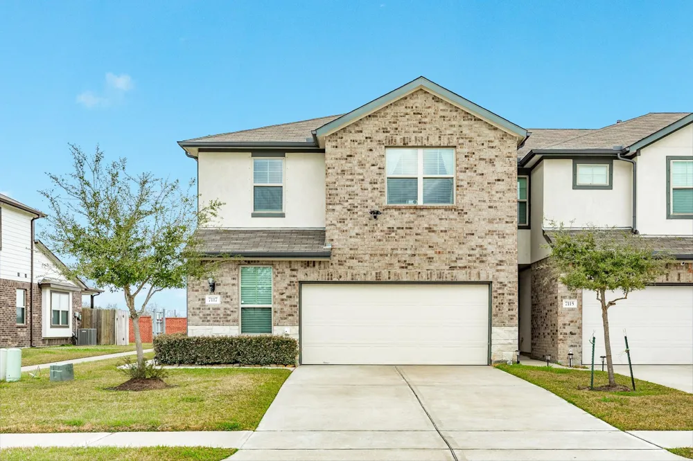7117 Elgin Street Pearland, TX 77584