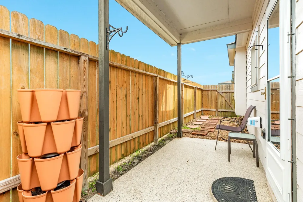 7117 Elgin Street Pearland, TX 77584