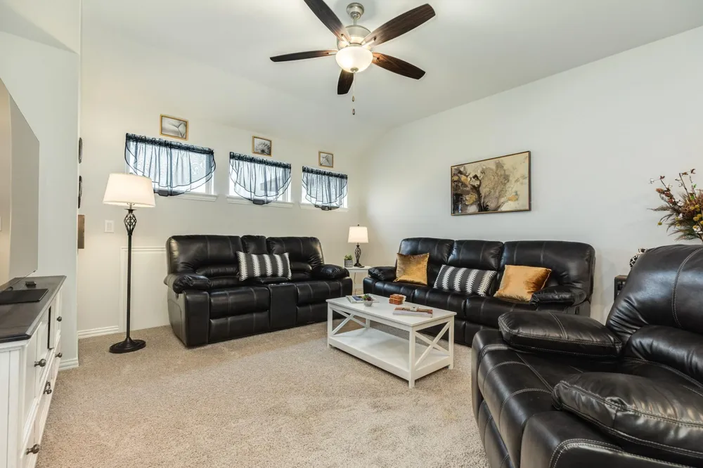 7117 Elgin Street Pearland, TX 77584