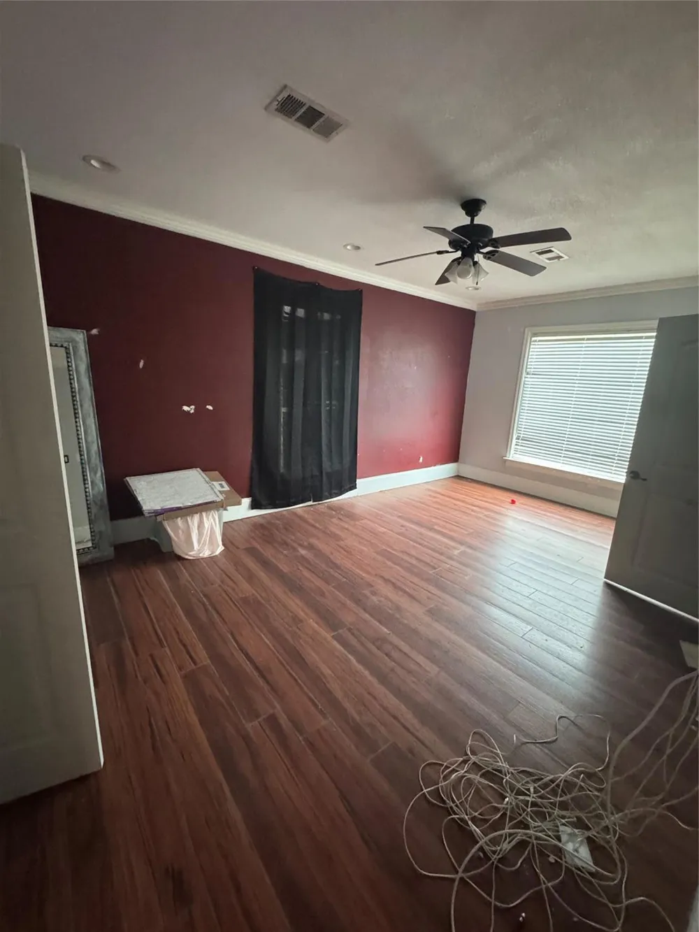880 Prairie Street Beaumont, TX 77701