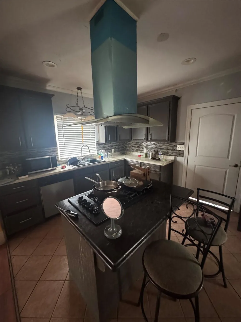880 Prairie Street Beaumont, TX 77701