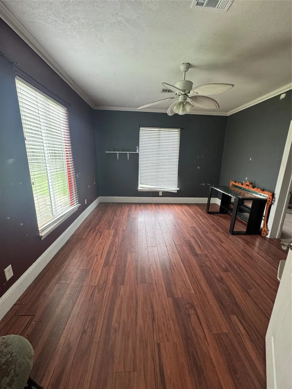 880 Prairie Street Beaumont, TX 77701