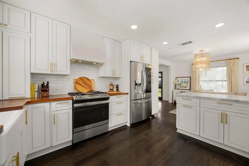 1054 Gardenia Drive Houston, TX 77018