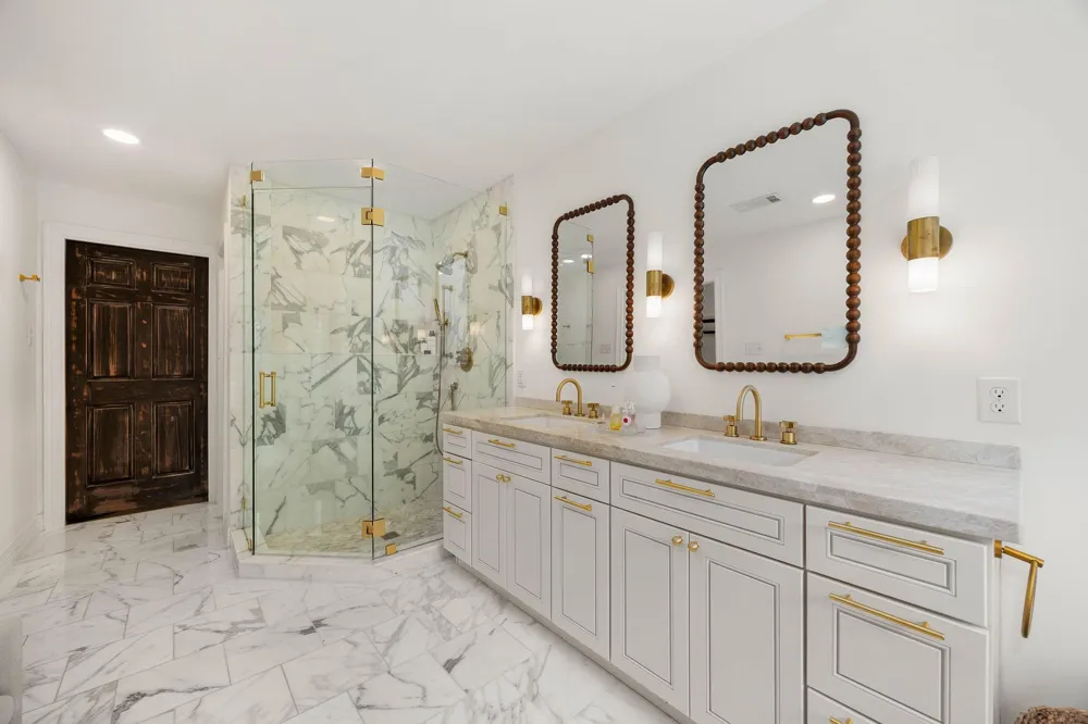 1054 Gardenia Drive Houston, TX 77018