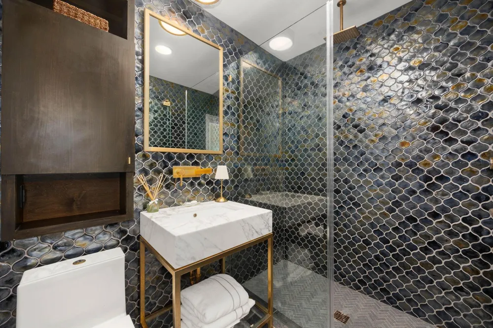 1054 Gardenia Drive Houston, TX 77018