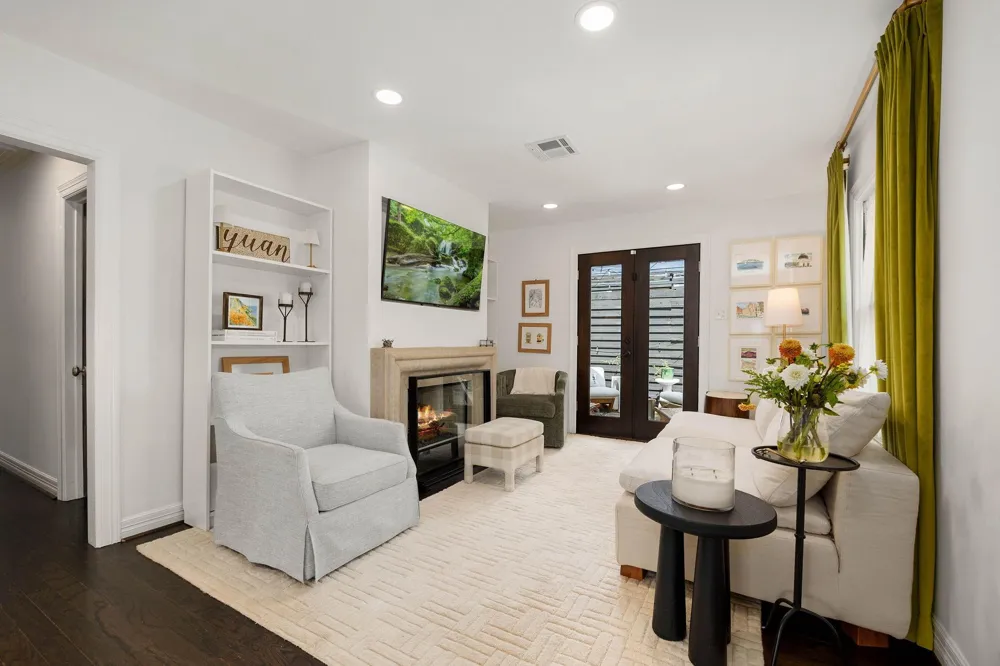 1054 Gardenia Drive Houston, TX 77018