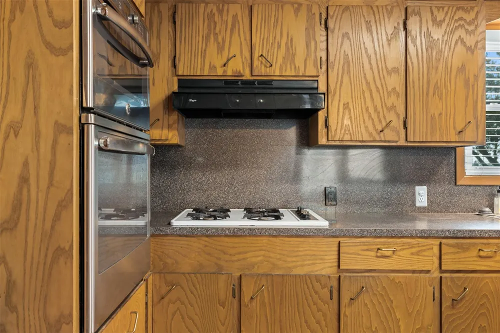 23783 Fm 530 Hallettsville, TX 77964